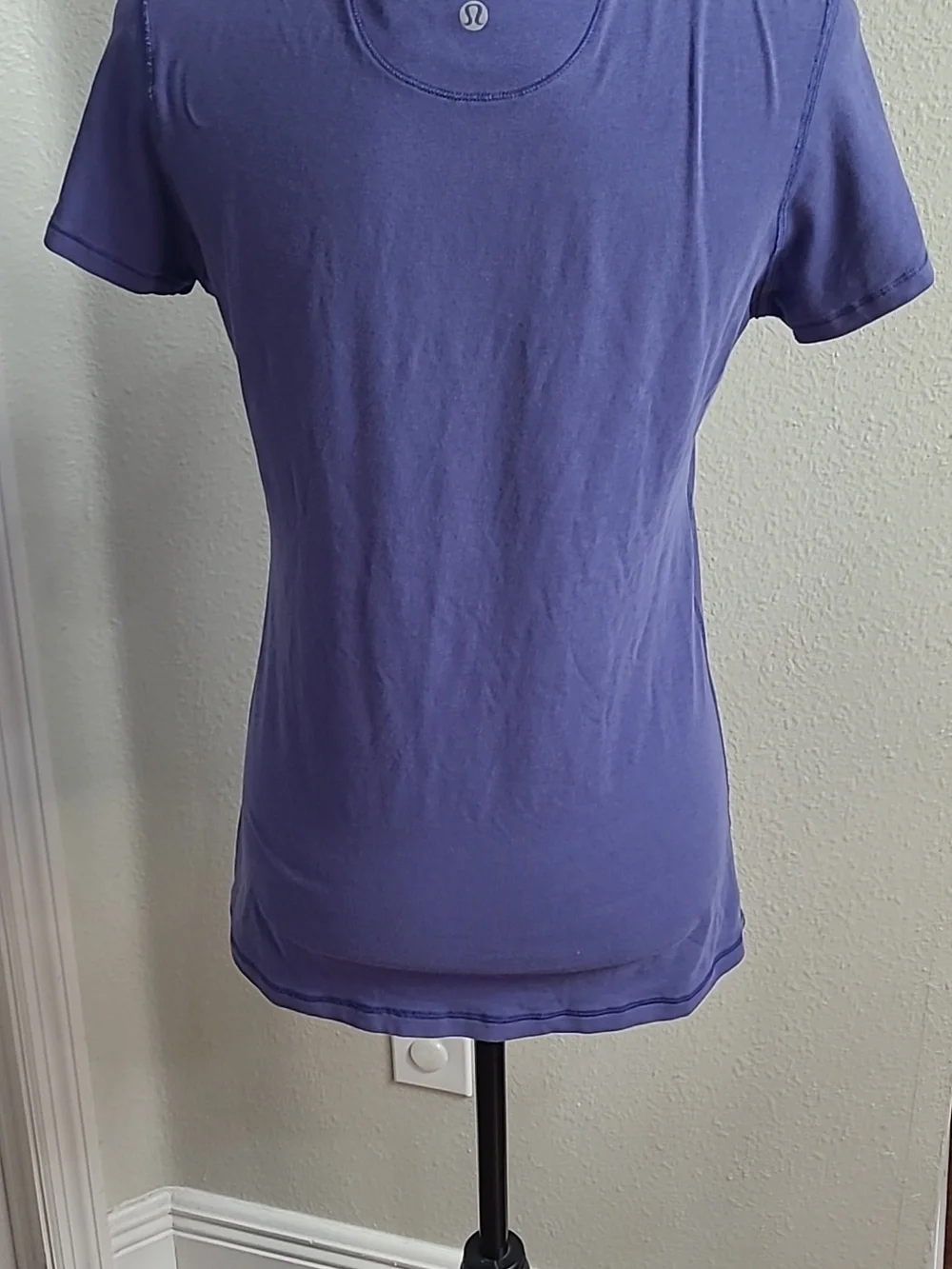 Lululemon Classic Scoop Neck Women's Top - Purple Size M - Picture 4 of 6